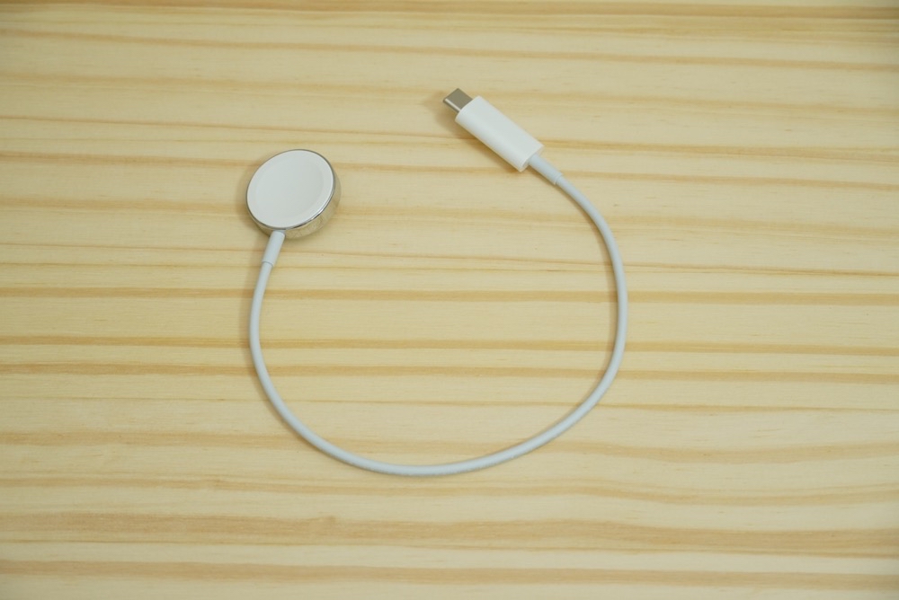 レビュー】「Apple Watch磁気充電-USB-Cケーブル(0.3m)」旅行に便利すぎた！